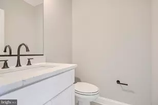 1106 Marley Creek Dr, Glen Burnie, MD 21060 - Photo 27