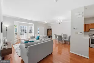 2002 Bell Point Ct, Odenton, MD 21113 - Photo 9