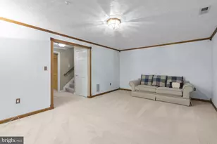 319 Rock Springs Ct, Pasadena, MD 21122 - Photo 23