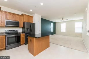 7706 Timbercross Ln, Glen Burnie, MD 21060 - Photo 5