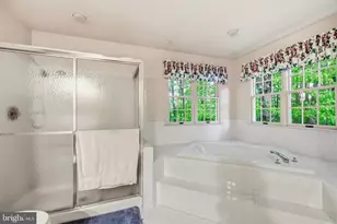 1812 Crosspointe Dr, Annapolis, MD 21401 - Photo 29