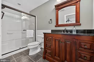 217 Oak Dr, Pasadena, MD 21122 - Photo 21
