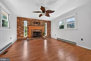 217 Oak Dr, Pasadena, MD 21122 - Photo 9