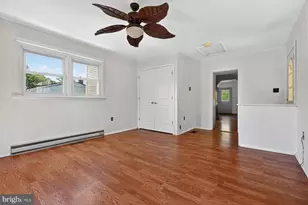 217 Oak Dr, Pasadena, MD 21122 - Photo 33