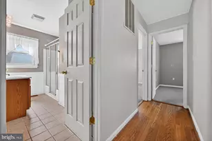 217 Oak Dr, Pasadena, MD 21122 - Photo 15