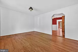 217 Oak Dr, Pasadena, MD 21122 - Photo 13
