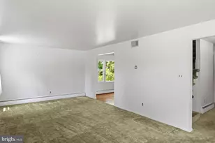 536 Williamsburg Ln, Odenton, MD 21113 - Photo 9