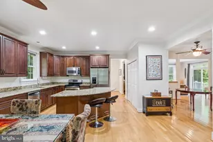 1000 Gomoljak Ln, Annapolis, MD 21401 - Photo 11