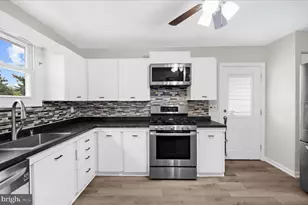 7969 Crownsway, Glen Burnie, MD 21061 - Photo 17