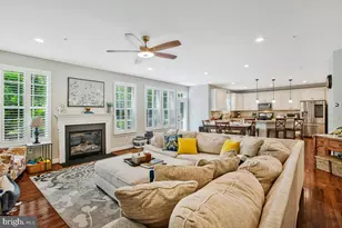 812 Phyllis St, Odenton, MD 21113 - Photo 9
