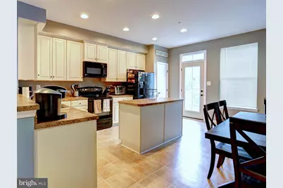 7927 Trailview Crossing, Glen Burnie, MD 21060 - Photo 15