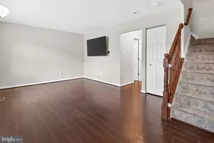 8011 Mansion House Crossing, Pasadena, MD 21122 - Photo 5
