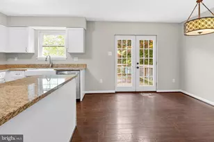 8011 Mansion House Crossing, Pasadena, MD 21122 - Photo 19