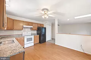 810 205th St, Pasadena, MD 21122 - Photo 7