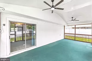 810 205th St, Pasadena, MD 21122 - Photo 11