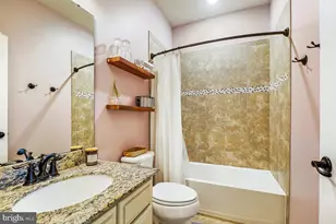 729 Ravenwood Dr, Glen Burnie, MD 21060 - Photo 37