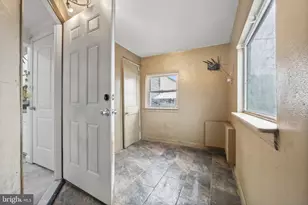 310 Townsend Ave, Brooklyn, MD 21225 - Photo 33