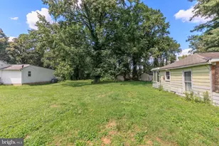 7326 Green Acres Dr, Glen Burnie, MD 21060 - Photo 7