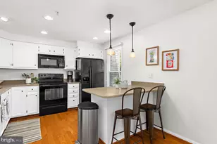 566 Quaker Ridge Ct, Arnold, MD 21012 - Photo 5