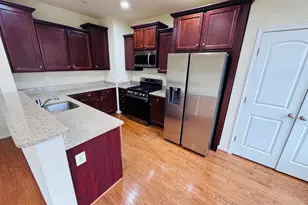 8218 Carinoso Way, Severn, MD 21144 - Photo 5