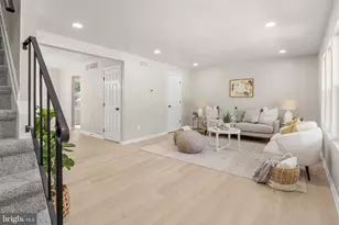 603 Chapelgate Dr, Odenton, MD 21113 - Photo 3