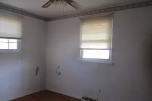 178 9th St, Pasadena, MD 21122 - Photo 13