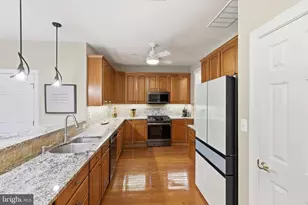 1902 Salford Ct, Crofton, MD 21114 - Photo 9