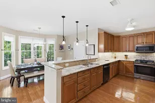 1902 Salford Ct, Crofton, MD 21114 - Photo 7