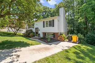 7107 Pickering Ct, Glen Burnie, MD 21061 - Photo 1
