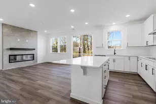5722 Howard Dr, Glen Burnie, MD 21061 - Photo 11