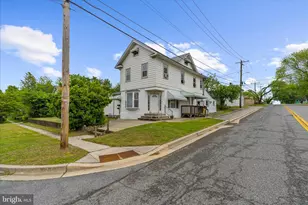 17 2nd Ave, Baltimore, MD 21225 - Photo 41