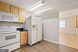 1322 Farrara Dr, Odenton, MD 21113 - Photo 15