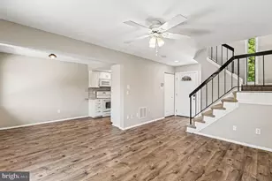 1912 Tupello Pl, Crofton, MD 21114 - Photo 5
