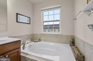 7621 Timbercross Ln, Glen Burnie, MD 21060 - Photo 19