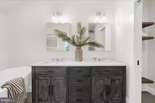 11 S Acton Pl, Annapolis, MD 21401 - Photo 23