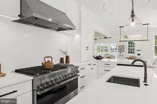 11 S Acton Pl, Annapolis, MD 21401 - Photo 17