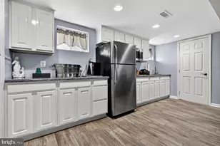512 Riverside Dr, Pasadena, MD 21122 - Photo 45