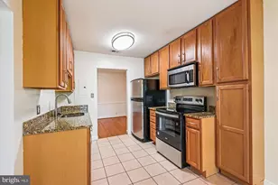 300 Hilltop Ln, Annapolis, MD 21403 - Photo 1