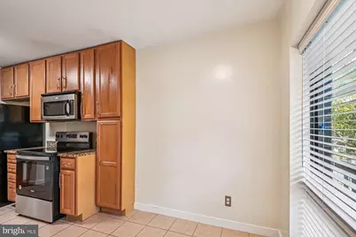 300 Hilltop Lane #300I, Annapolis, MD 21403 - Photo 5