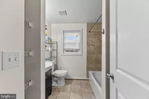 202 1st Ave, Glen Burnie, MD 21060 - Photo 17