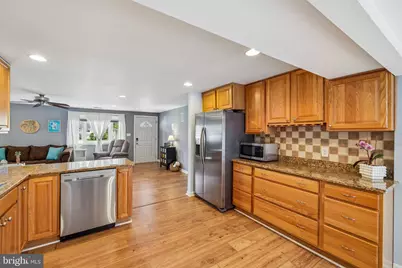 208 Carroll Road, Glen Burnie, MD 21060 - Photo 15
