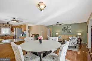 7947 Roxbury Dr, Glen Burnie, MD 21061 - Photo 19