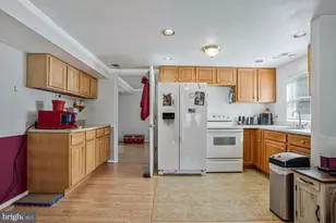 7947 Roxbury Dr, Glen Burnie, MD 21061 - Photo 43