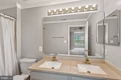 2015 Gov Thomas Bladen Way #301, Annapolis, MD 21401 - Photo 13