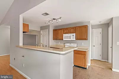 2015 Gov Thomas Bladen Way #301, Annapolis, MD 21401 - Photo 7