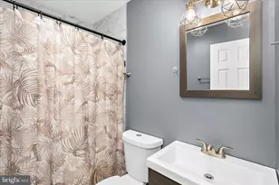 325 Double Eagle Dr, Linthicum Heights, MD 21090 - Photo 35