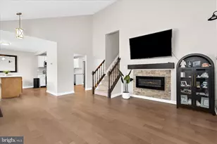 325 Double Eagle Dr, Linthicum Heights, MD 21090 - Photo 9