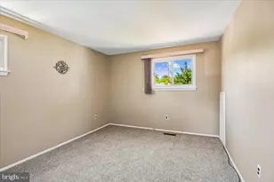 582 Nolview Ct, Glen Burnie, MD 21061 - Photo 11