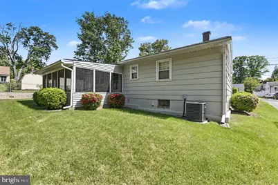 696 W Maple Road, Linthicum Heights, MD 21090 - Photo 7