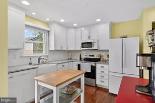 1300 Roundhouse Ct, Severn, MD 21144 - Photo 7